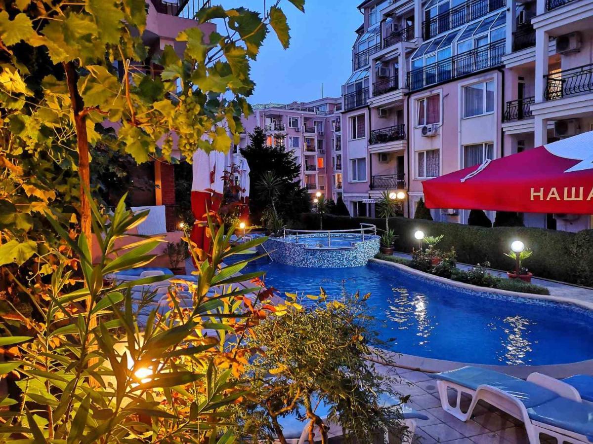 Family Hotel Rainbow Święty Włas Zewnętrze zdjęcie