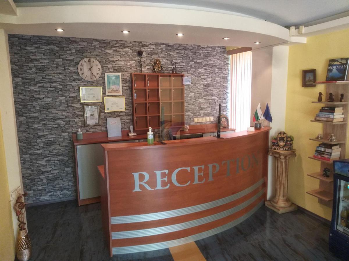 Family Hotel Rainbow Święty Włas Zewnętrze zdjęcie